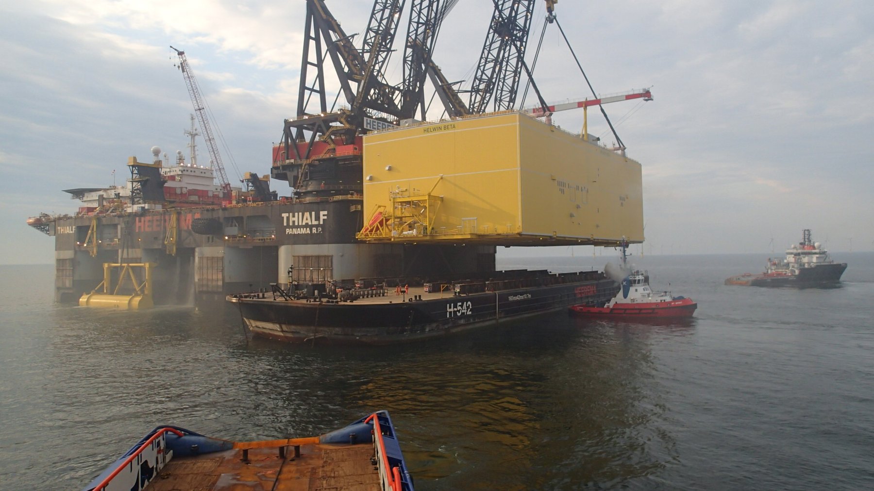 HelWin installation Thialf TenneT 3