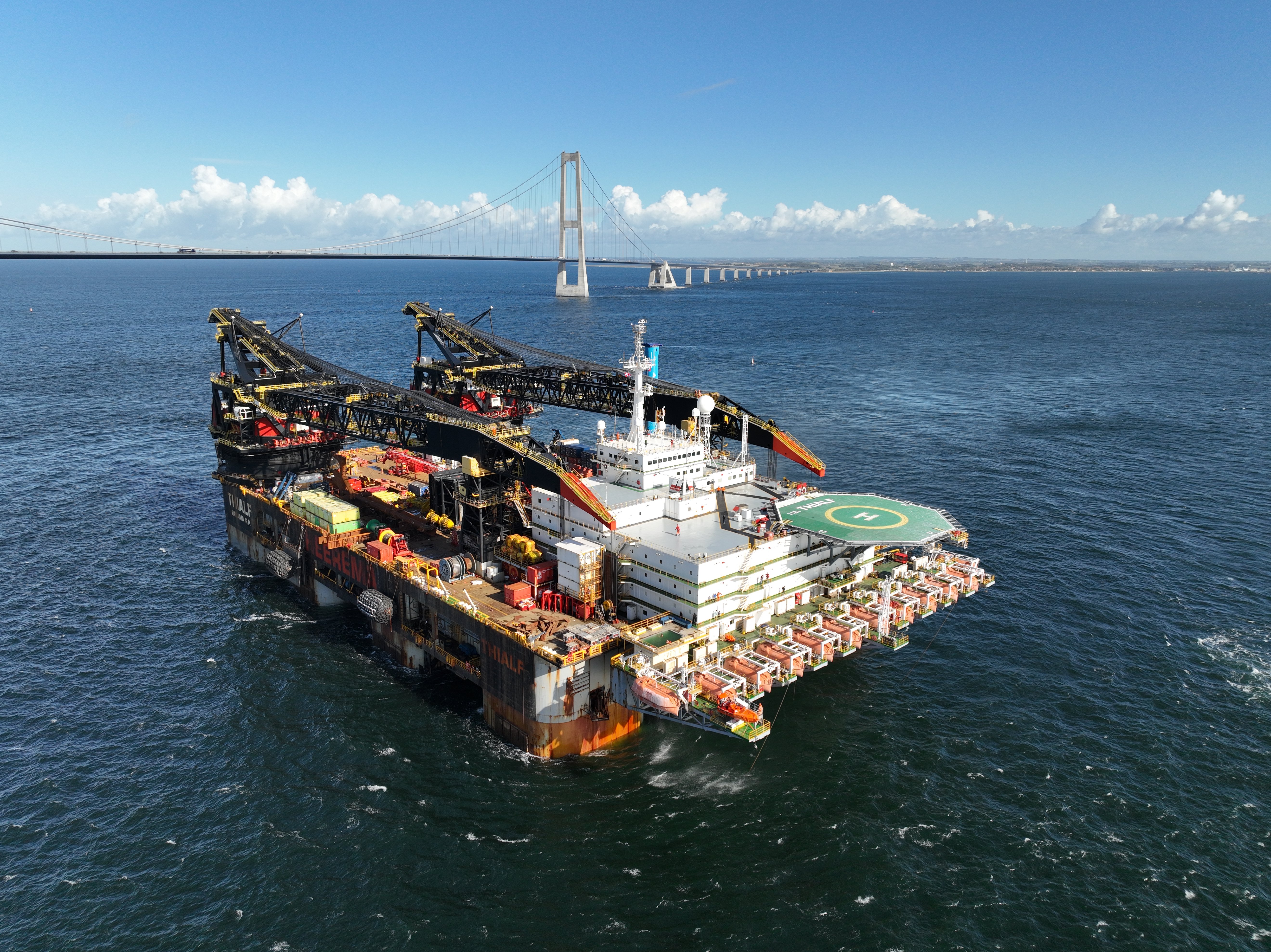 Thialf crossing Storebaelt bridge (2)