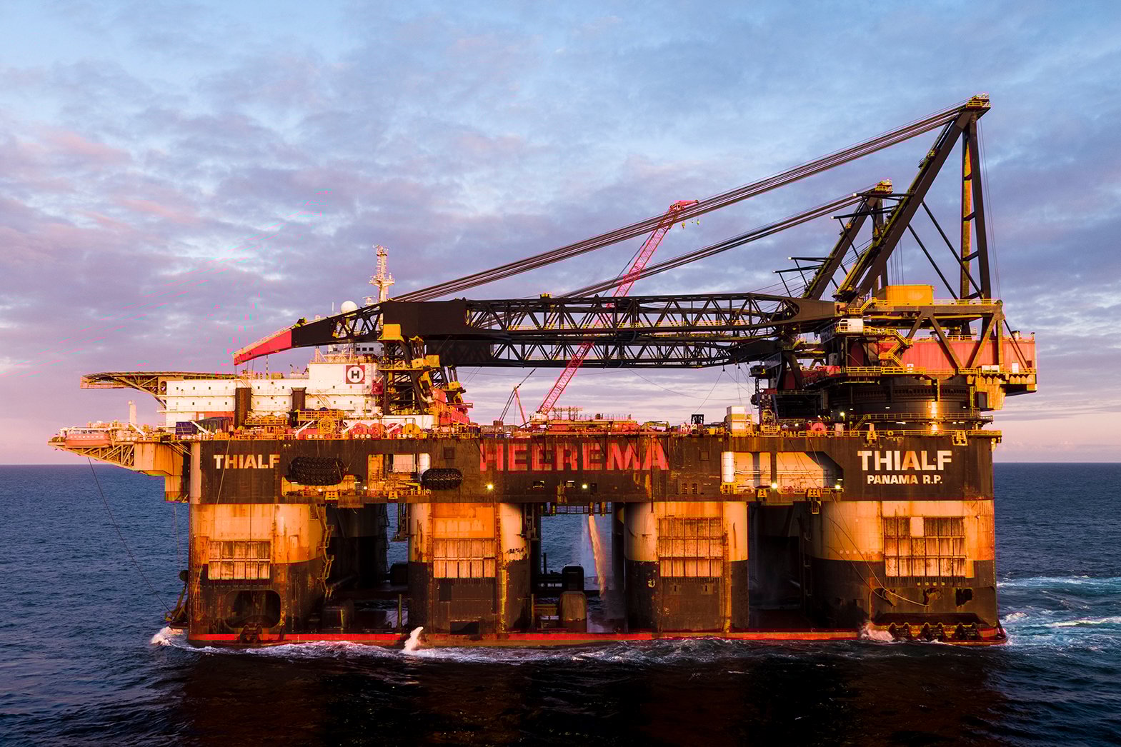 Thialf en route Brae Bravo 1 Low Res
